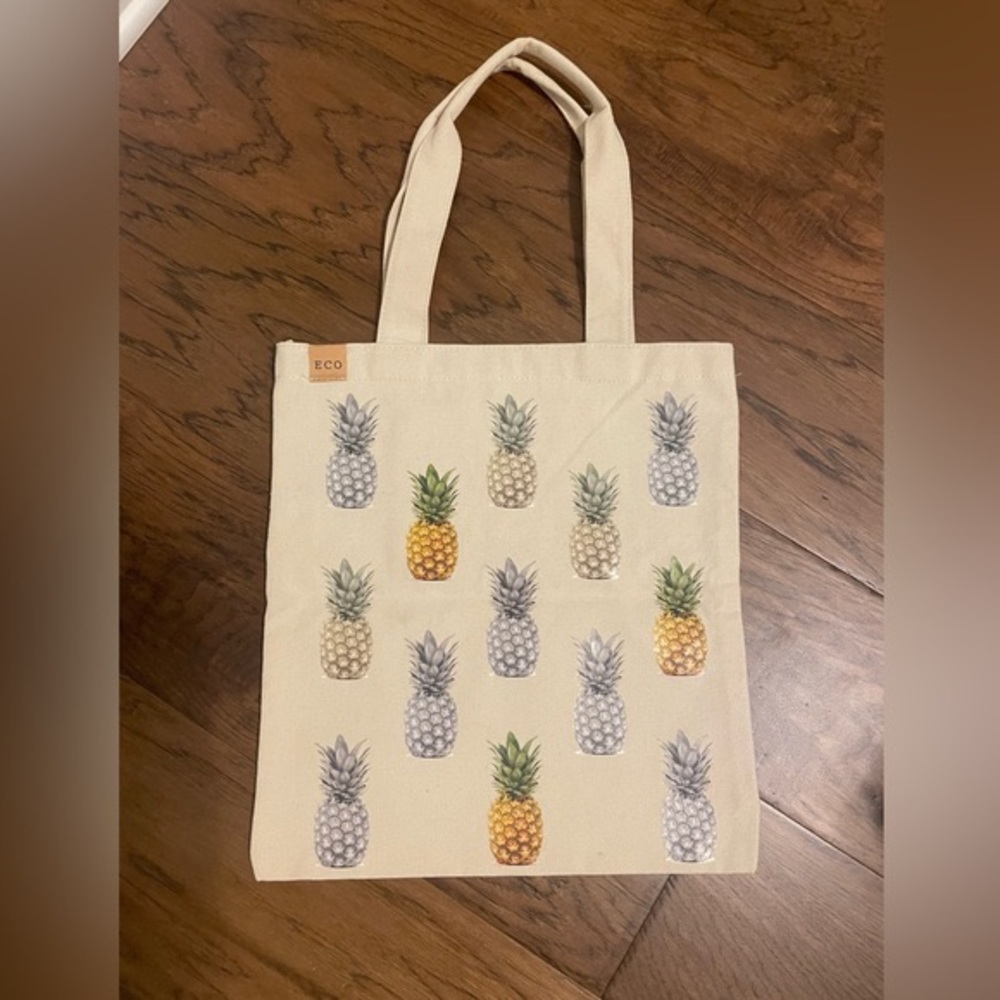 🍍4/$20 Eco tote bag with pineapples 🍍